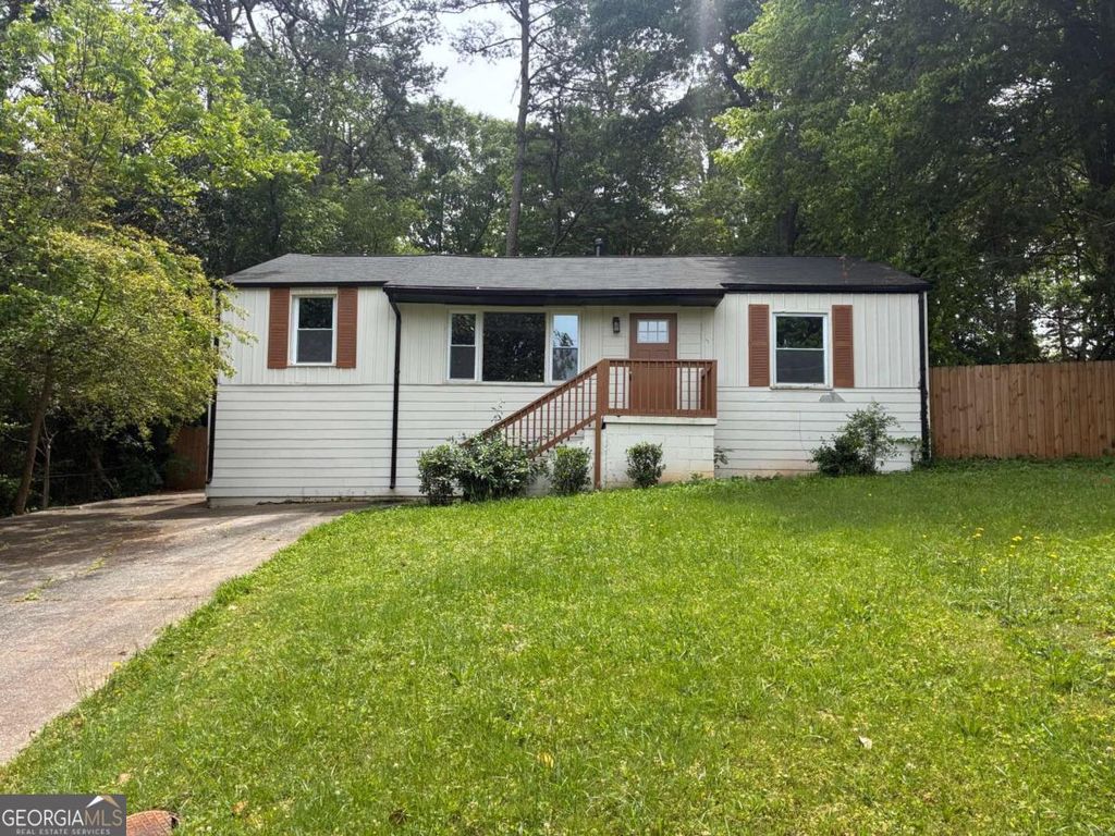 2190 Gordon Circle SE, Smyrna, GA 30080