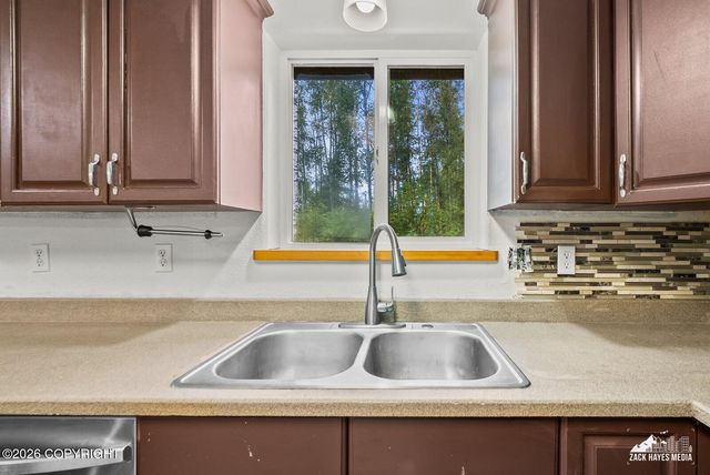4600 S Navigators Circle, Wasilla, AK 99623