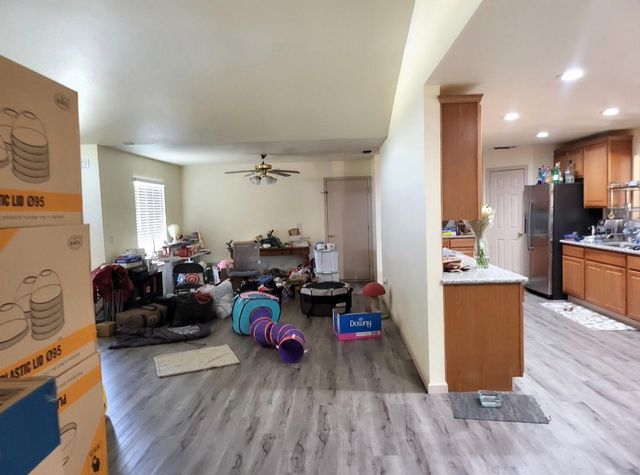 2744 N Locan Avenue, Fresno, CA 93737