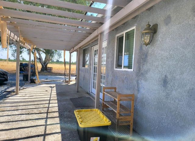 2744 N Locan Avenue, Fresno, CA 93737