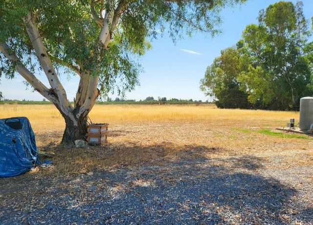 2744 N Locan Avenue, Fresno, CA 93737