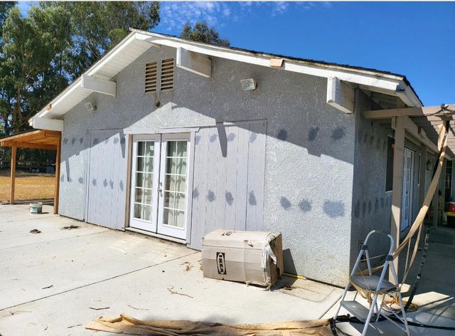 2744 N Locan Avenue, Fresno, CA 93737