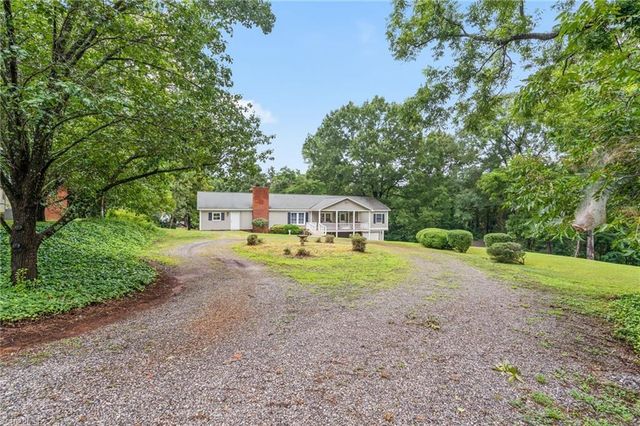 156 Brooks Street, Troutman, NC 28166