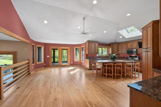 523 Wildwood Avenue, Saint Paul, MN 55110