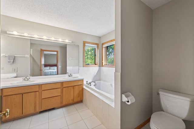 523 Wildwood Avenue, Saint Paul, MN 55110