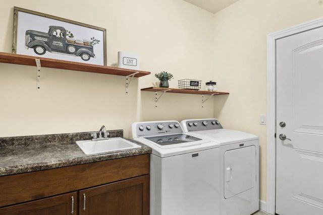 15 Rose Quartz Way, Fitchburg, WI 53711