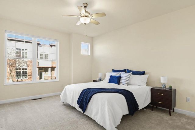 15 Rose Quartz Way, Fitchburg, WI 53711