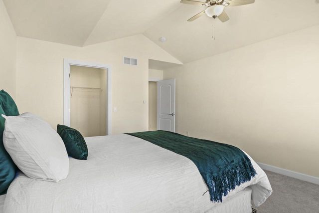 15 Rose Quartz Way, Fitchburg, WI 53711