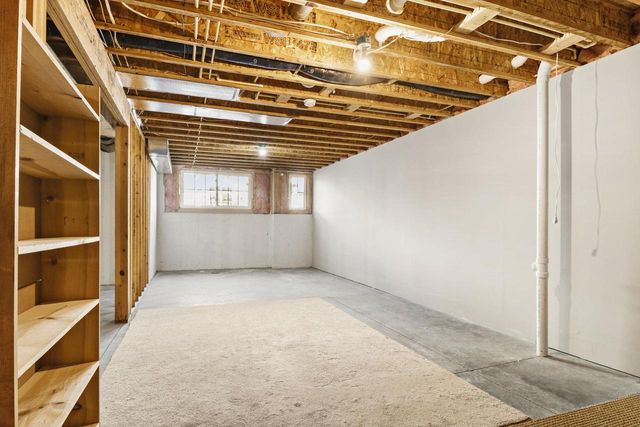 15 Rose Quartz Way, Fitchburg, WI 53711