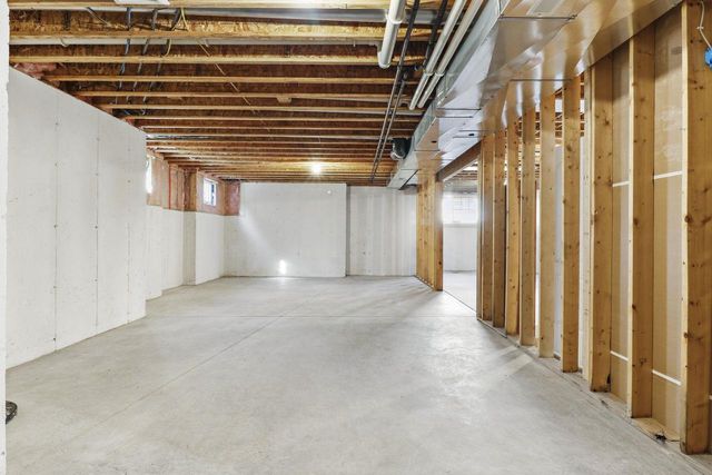 15 Rose Quartz Way, Fitchburg, WI 53711