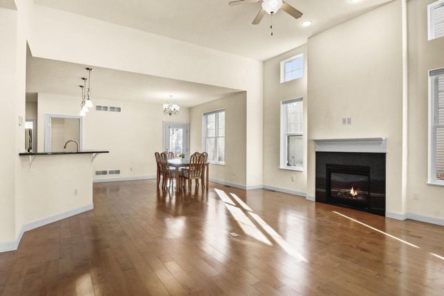 15 Rose Quartz Way, Fitchburg, WI 53711