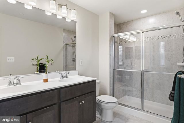 7255 MARTIN FARM CIR, Baltimore, MD 21237