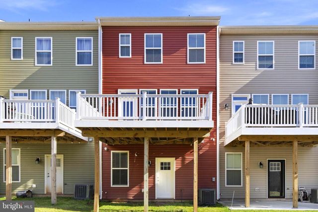 7255 MARTIN FARM CIR, Baltimore, MD 21237