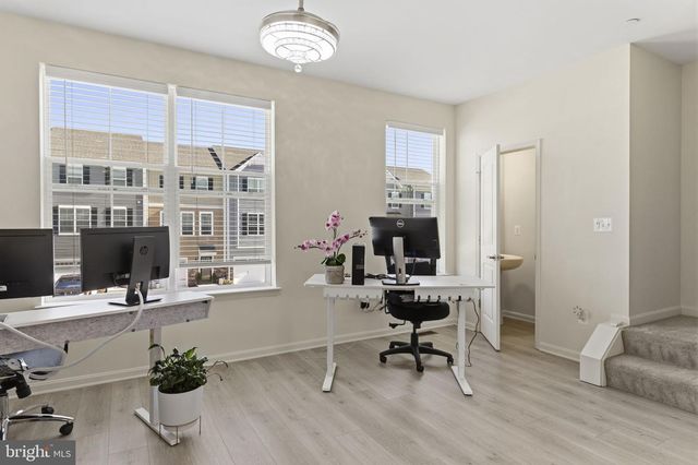 7255 MARTIN FARM CIR, Baltimore, MD 21237