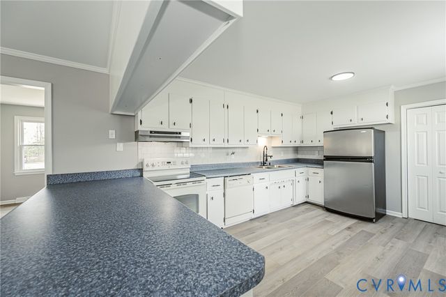 15412 Exter Mill Rd, Chesterfield, VA 23838