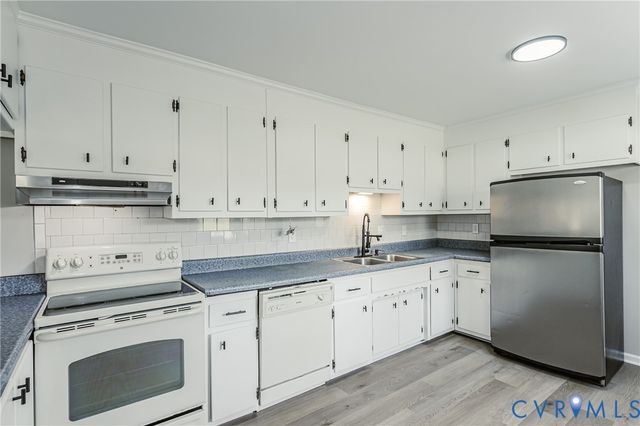 15412 Exter Mill Rd, Chesterfield, VA 23838