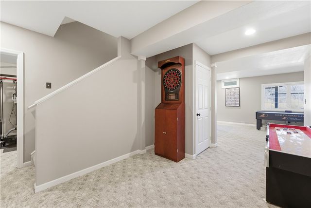 153 Hunter Drive, Cranberry Twp, PA 16066