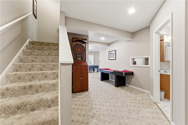 153 Hunter Drive, Cranberry Twp, PA 16066