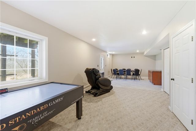 153 Hunter Drive, Cranberry Twp, PA 16066