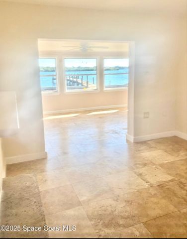 3949 Canal Drive, Sebastian, FL 32976