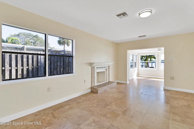 3949 Canal Drive, Sebastian, FL 32976