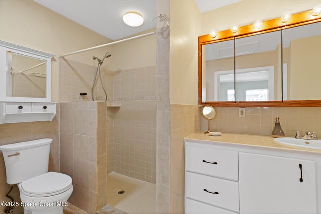 3949 Canal Drive, Sebastian, FL 32976