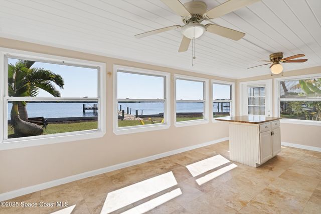 3949 Canal Drive, Sebastian, FL 32976