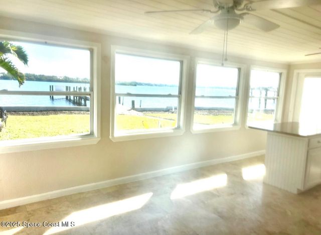 3949 Canal Drive, Sebastian, FL 32976