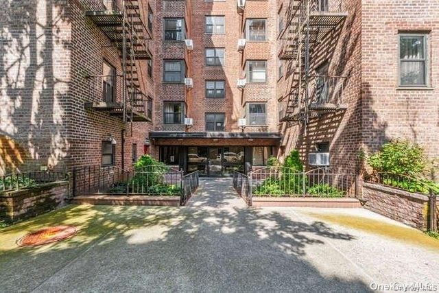 32-20 91st Street 310, East Elmhurst, NY 11369