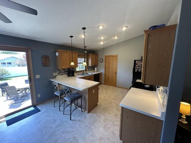 3718 Labrador Drive, Janesville, WI 53546