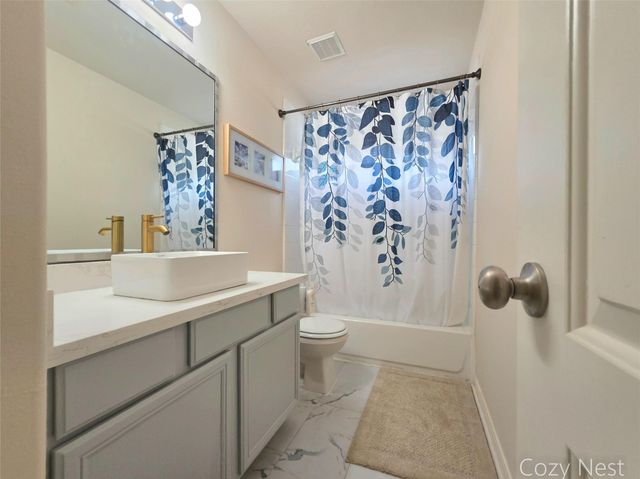 3702 Ashford Villa Lane, Houston, TX 77082
