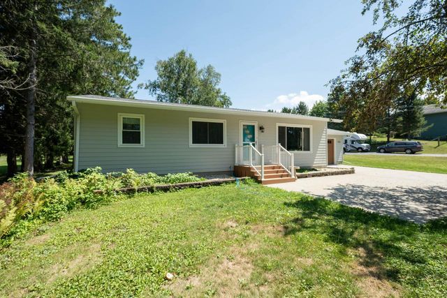 731 S Second STREET, Delavan, WI 53115