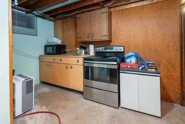 731 S Second STREET, Delavan, WI 53115