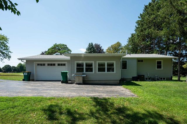 731 S Second STREET, Delavan, WI 53115