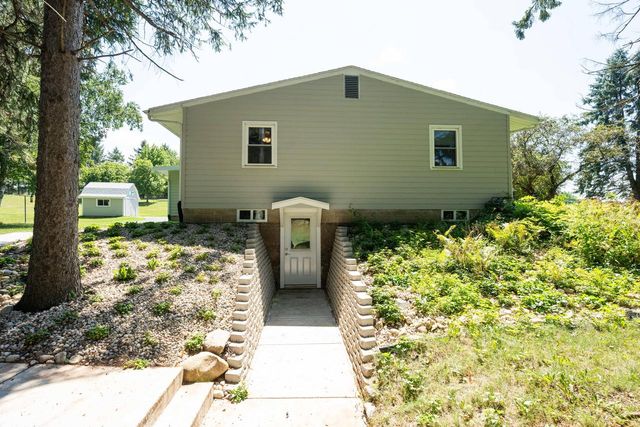 731 S Second STREET, Delavan, WI 53115