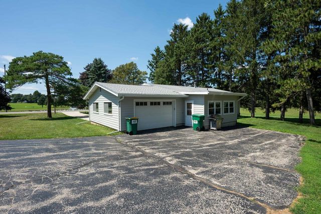 731 S Second STREET, Delavan, WI 53115