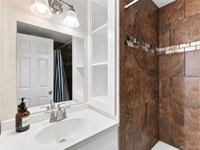 11107 E Alameda Ave 101, Aurora, CO 80012