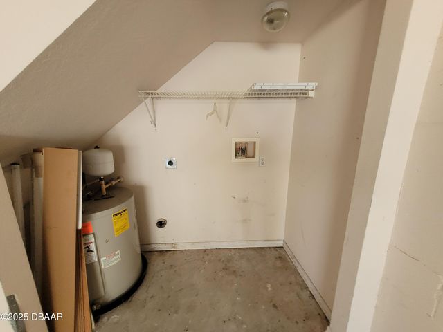 1018 Grand Hickory Circle, Holly Hill, FL 32117