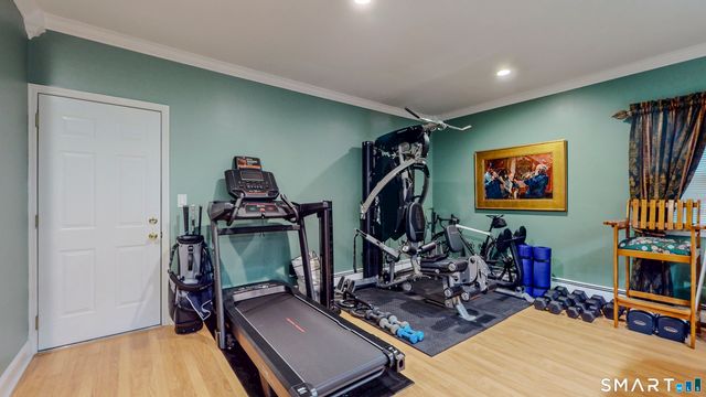 22 Oriole Drive, Norwalk, CT 06851