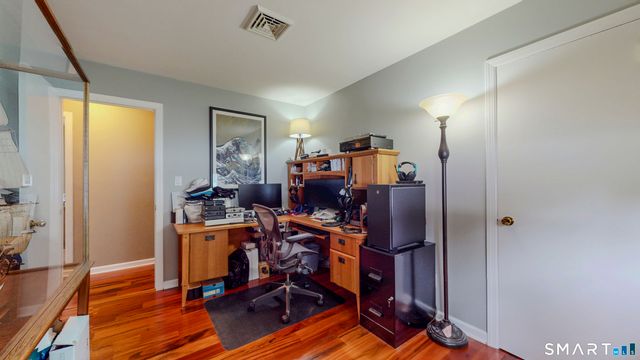 22 Oriole Drive, Norwalk, CT 06851