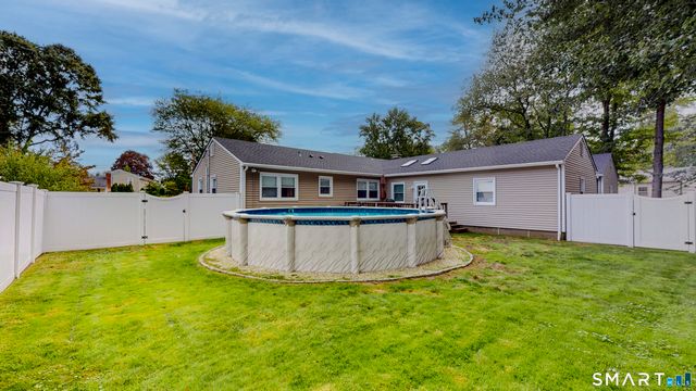 22 Oriole Drive, Norwalk, CT 06851