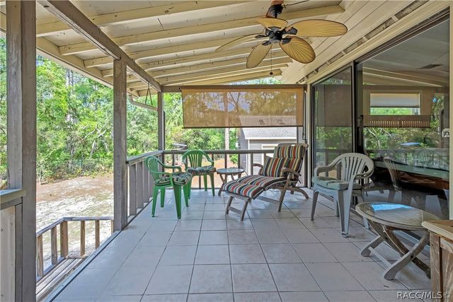 9160 W Kingston Drive, Homosassa, FL 34448