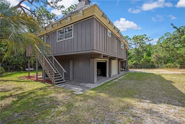 9160 W Kingston Drive, Homosassa, FL 34448