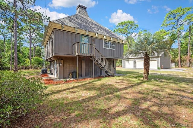 9160 W Kingston Drive, Homosassa, FL 34448