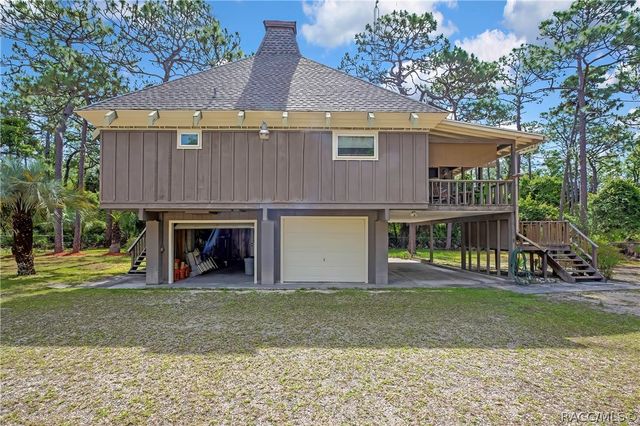 9160 W Kingston Drive, Homosassa, FL 34448