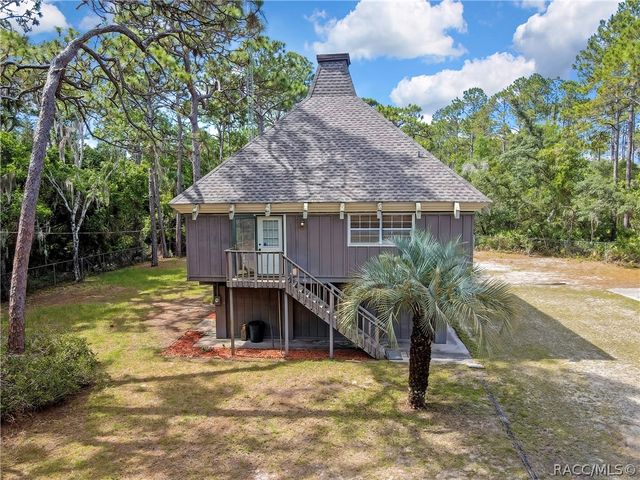 9160 W Kingston Drive, Homosassa, FL 34448
