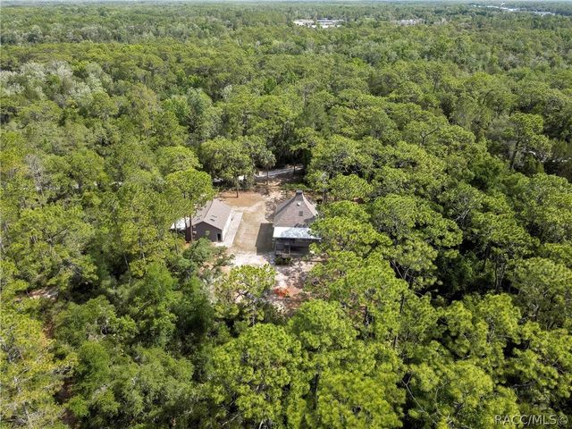 9160 W Kingston Drive, Homosassa, FL 34448