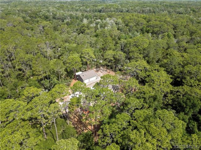 9160 W Kingston Drive, Homosassa, FL 34448
