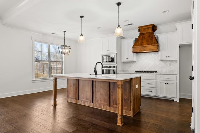 3292 KREUNUN ST, Nesbit, MS 38651