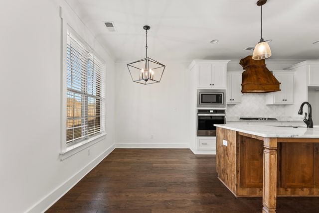 3292 KREUNUN ST, Nesbit, MS 38651